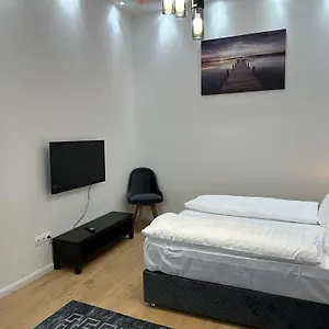 lizu-apartmant.inbudapesthotels.com/