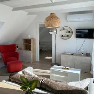 r77-apartment-downtown-penthouse.inbudapesthotels.com/